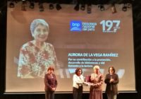 Reconocimiento a la profesora Aurora de la Vega por la Biblioteca Nacional del Perú