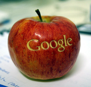 20110220-google-apple.jpg