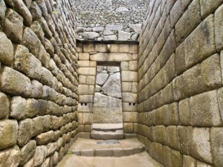 Orientación y acceso arquitectura inca