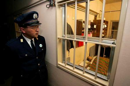 20130912-japon-ahorca-a-tres-convictos-en-primeras-ejecuciones-desde-2010.jpg