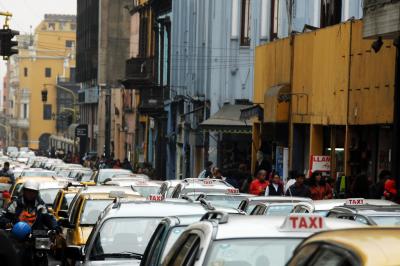 Taxis en Lima: peligro latente