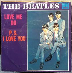 Carátula de la edición de "Love me do" por Tollie Records.